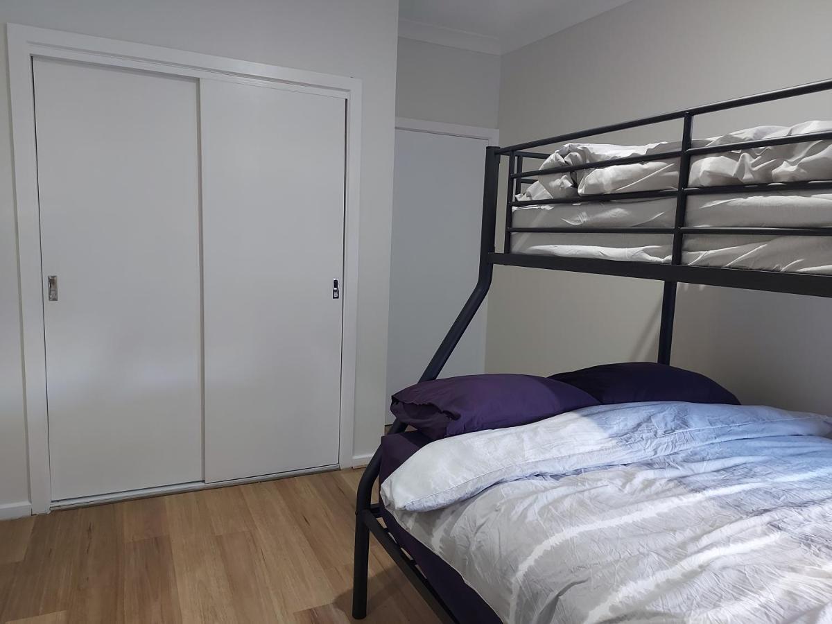 Maruve Guesthouse 12 Min From Melb Airport Мельбурн Экстерьер фото